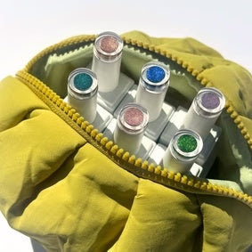Illusion pouch with six bottles